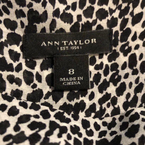 Sleeveless Black & white print slimming dress - Picture 4 of 4